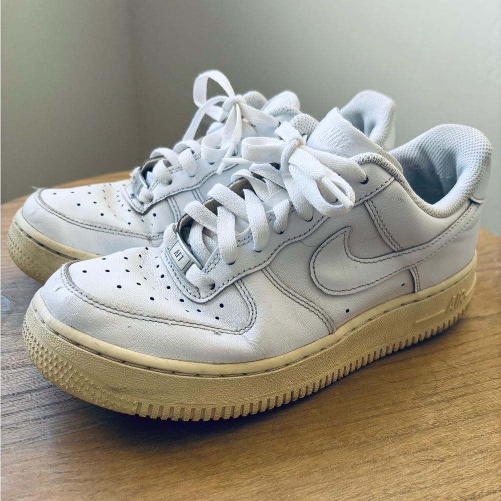 Nike Women’s  Air Force 1 07 Sneaker